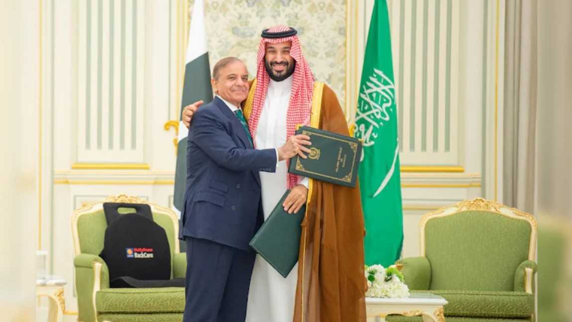 Pakistan, Saudi Arabia Sign Mutual Defence Pact; India Responds Cautiously