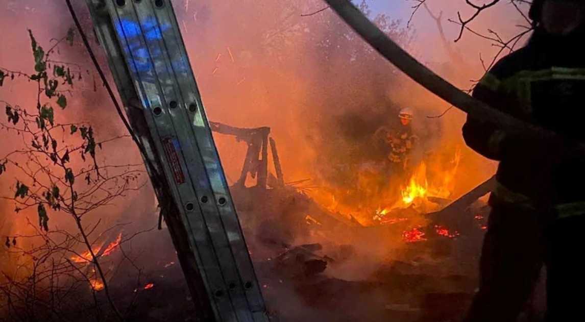 Powerful Explosions Heard in Kyiv Ahead of Zelensky’s Meeting With Donald Trump