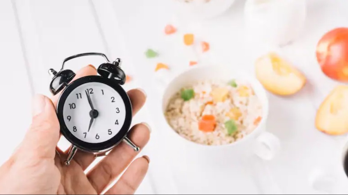 24-Hour Fast: How It Affects Your Cholesterol, Blood Sugar and Metabolism